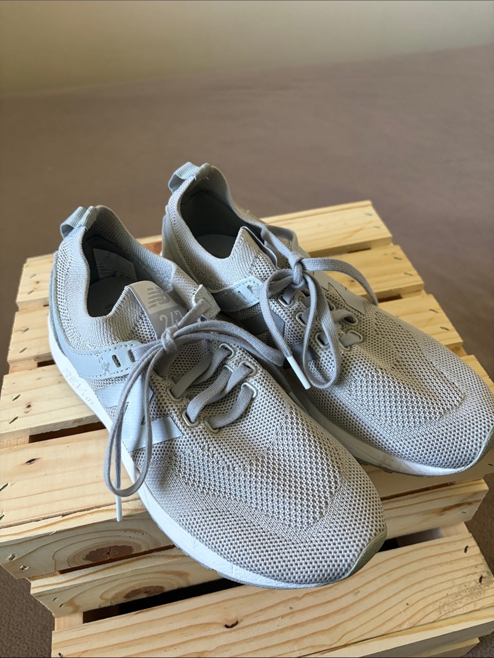 Women’s Lightweight Knit Athletic Sneakers in Light Gray